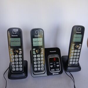 Panasonic KX-TGD560 Link2Cell Bluetooth Cordless Phone 3 Handset System Tested